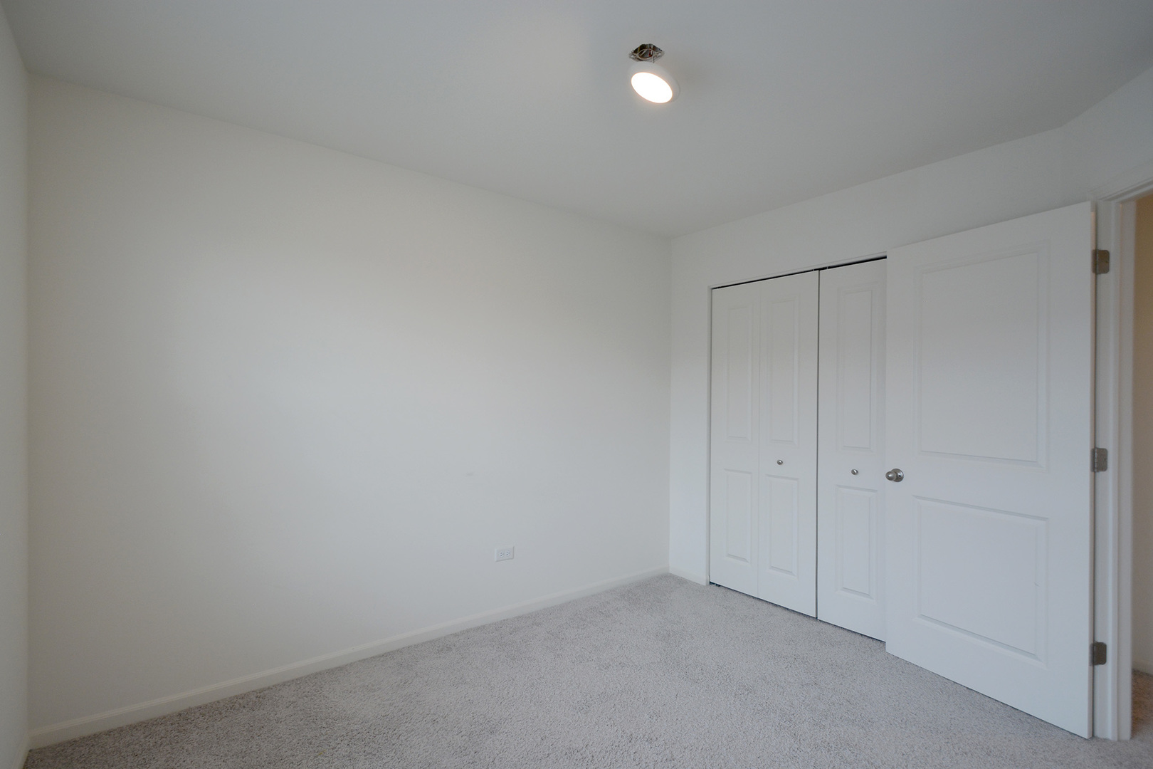 17 Grey Wolf Drive Wheeling, IL 60090 - Photo 18 of 25 a view of an empty room