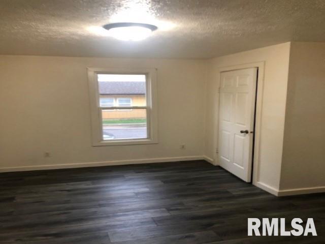 1241 North 15th Street Springfield, IL 62702 - Photo 5 of 10