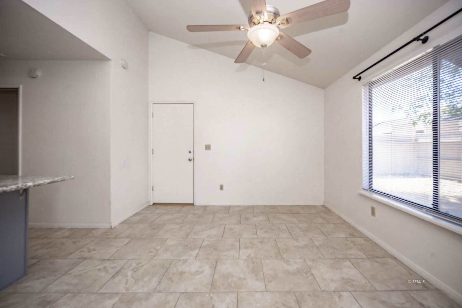 704 Beth Lane Ridgecrest, CA 93555 - Photo 20 of 39 a view of an empty room with a window