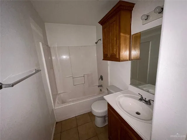 $975 | 1503 East Coyote Street, Unit 8, Pharr, TX 78577