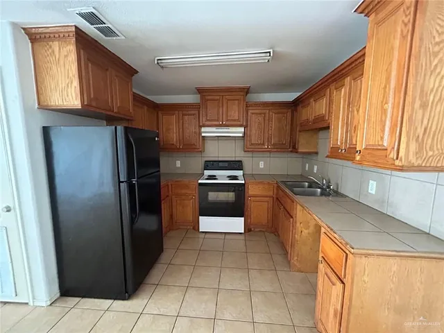 $975 | 1503 East Coyote Street, Unit 8, Pharr, TX 78577