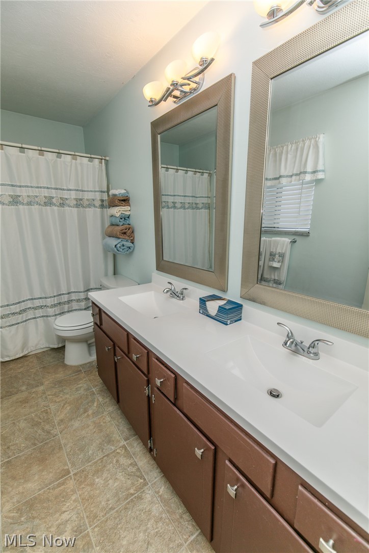 7218 Ames Road Parma, OH 44130 - Photo 23 of 31 Gallery Image 23