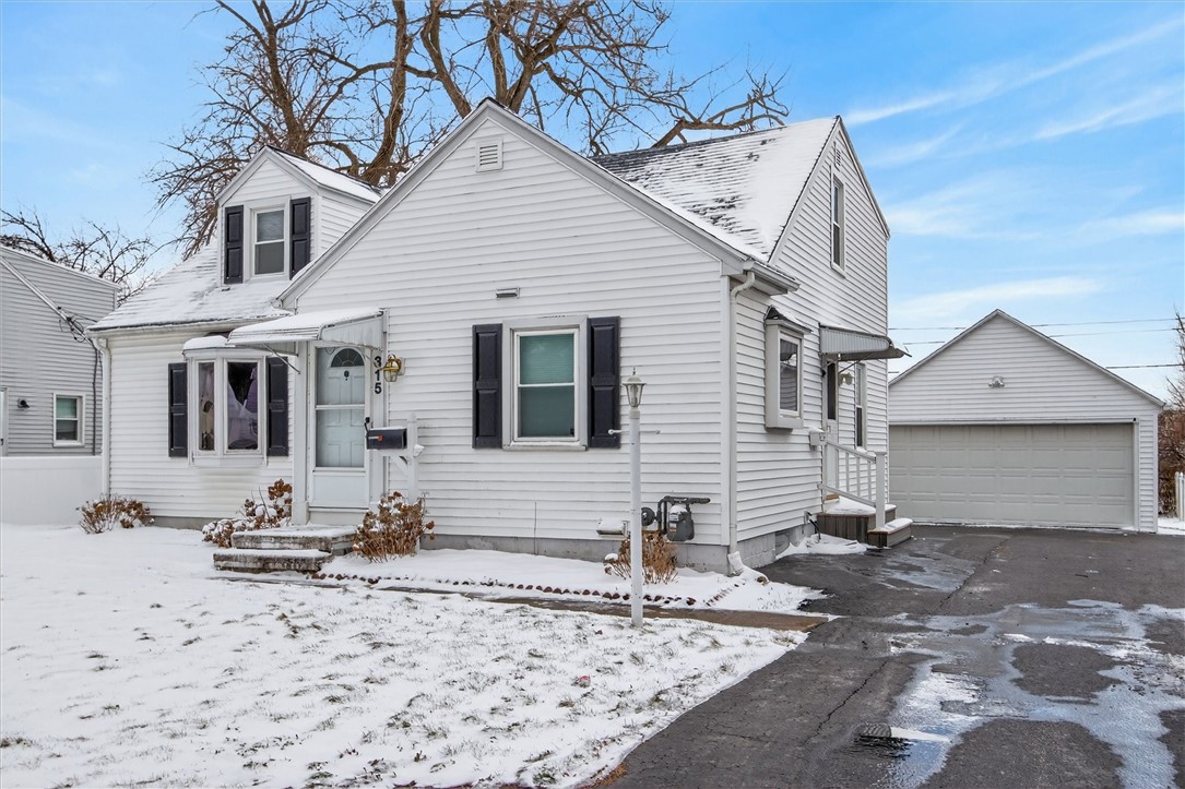 315 Orland Road Irondequoit, NY 14622 - Photo 1 of 48