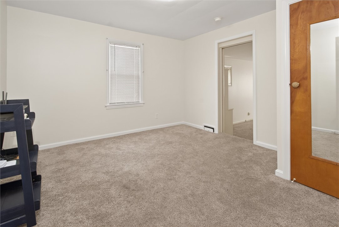 315 Orland Road Irondequoit, NY 14622 - Photo 15 of 48