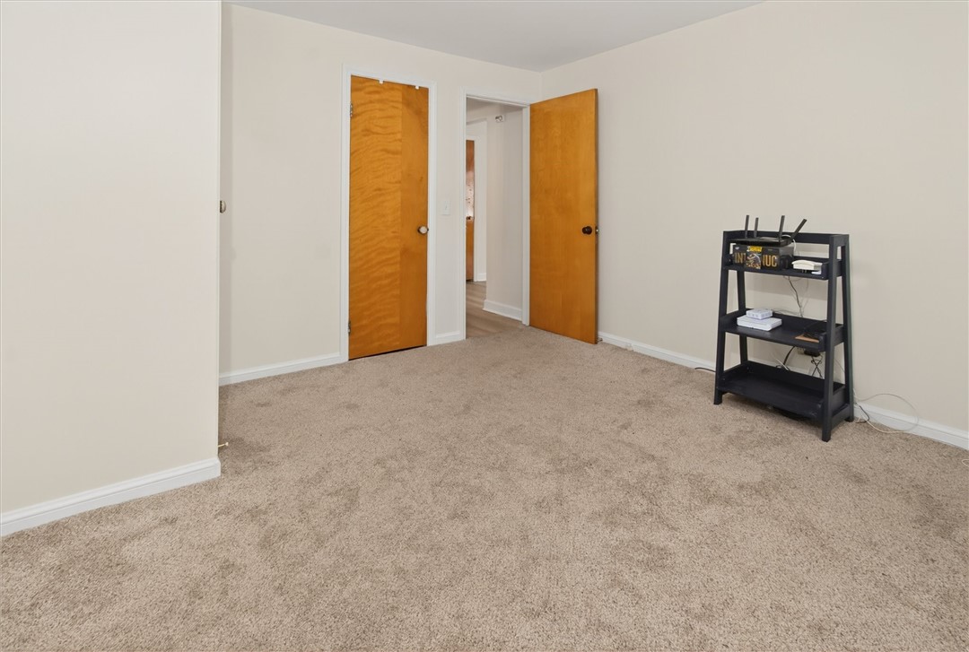 315 Orland Road Irondequoit, NY 14622 - Photo 17 of 48