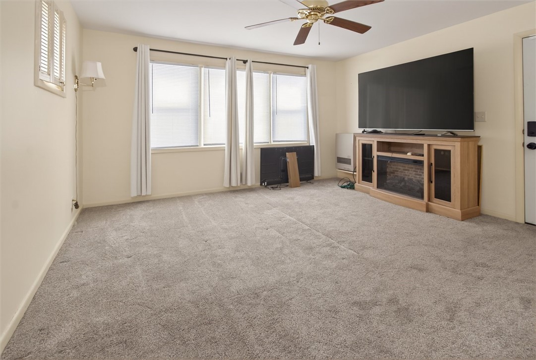 315 Orland Road Irondequoit, NY 14622 - Photo 20 of 48