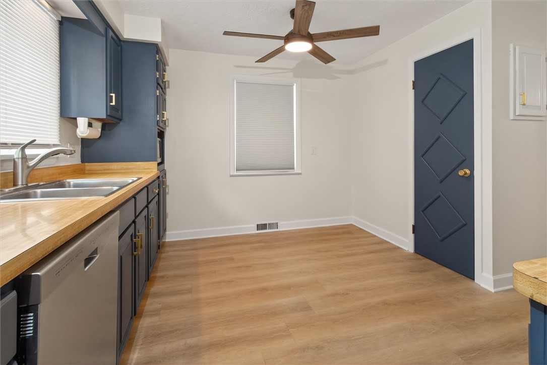 315 Orland Road Irondequoit, NY 14622 - Photo 7 of 48