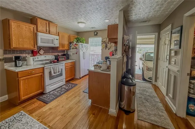 $370,000 | 5059 Lancashire Court, Flowery Branch, GA 30542