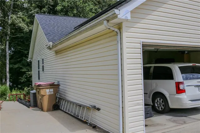 $370,000 | 5059 Lancashire Court, Flowery Branch, GA 30542