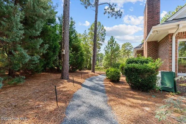 $665,000 | 15 Plantation Drive, Southern Pines, NC 28387