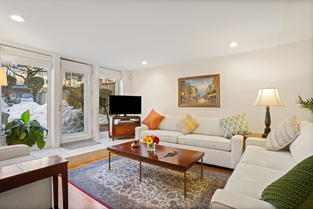 29 Holyoke Street, Unit 1 Boston, MA 02116 - Photo 2 of 24
