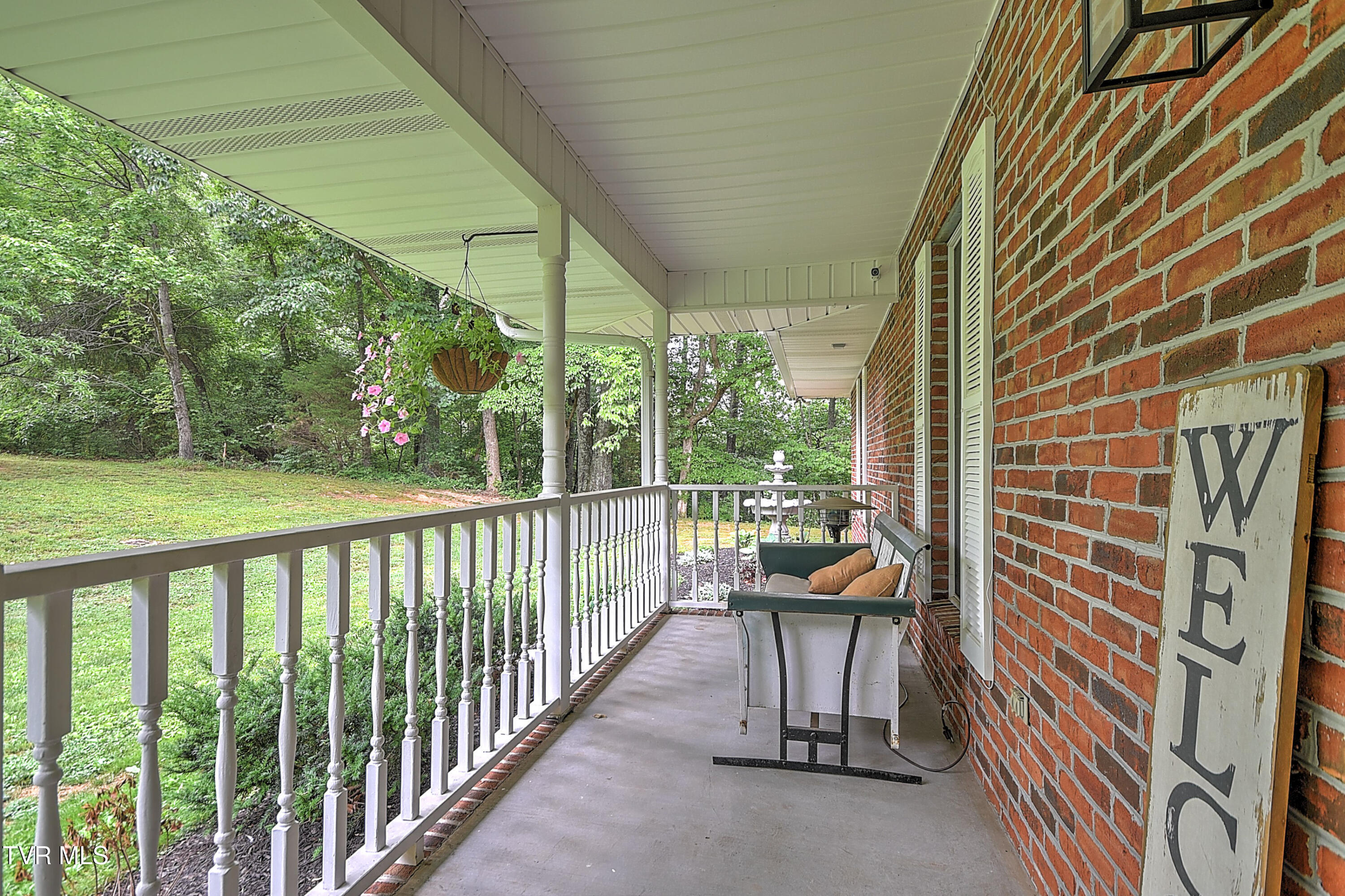 145 Zeb Grindstaff Road Elizabethton, TN 37643 - Photo 6 of 68 145 Zeb Grindstaff JV-6