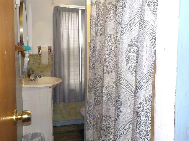 $119,900 | 30 Churchlea Place, Rochester, NY 14611