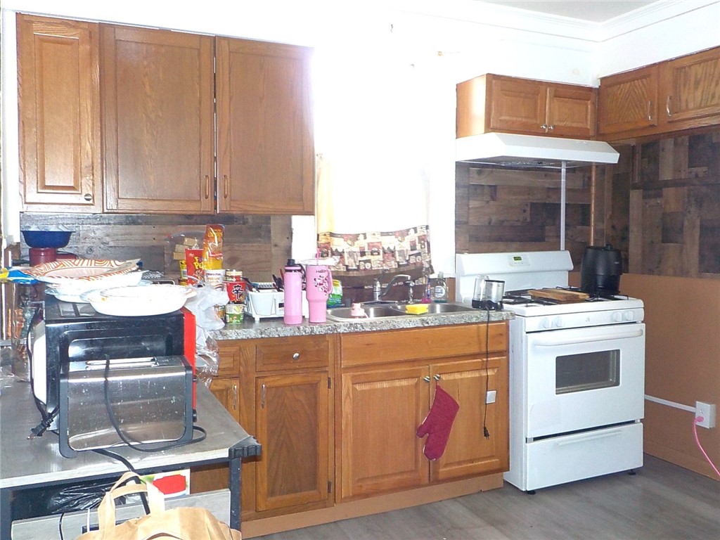 30 Churchlea Place Rochester, NY 14611 - Photo 4 of 19