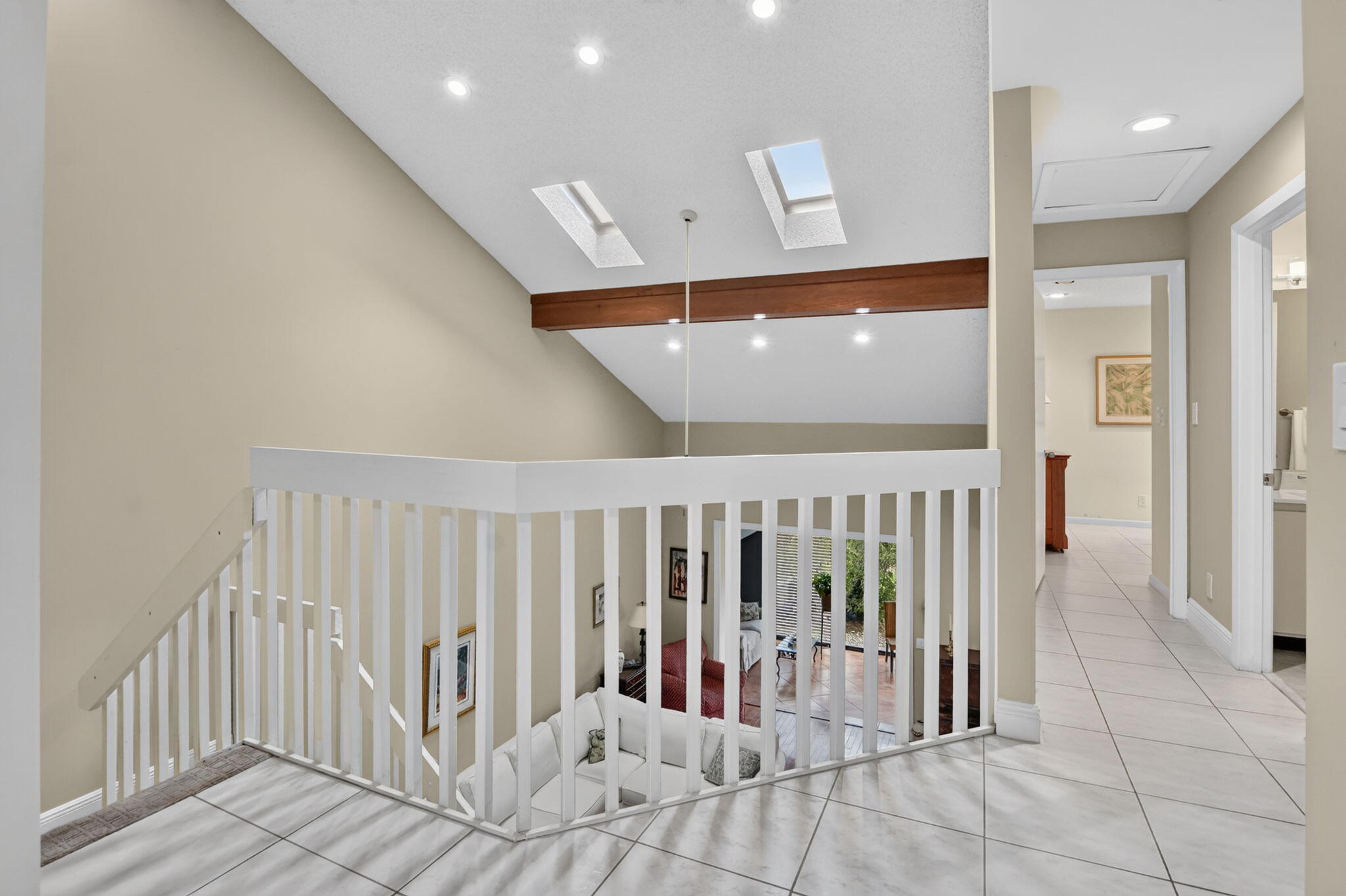 7913 La Mirada Drive Boca Raton, FL 33433 - Photo 32 of 67 Loft area