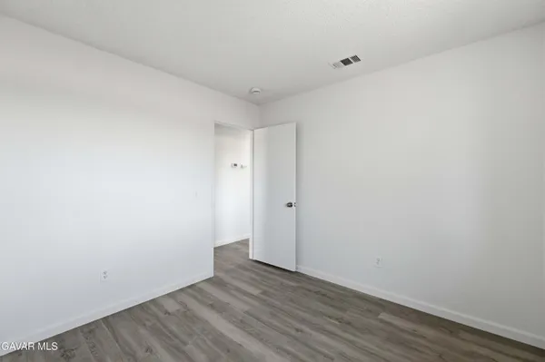 $420,000 | 17316 Sweetaire Avenue, Lancaster, CA 93535