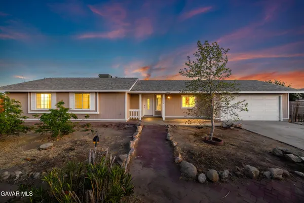 $420,000 | 17316 Sweetaire Avenue, Lancaster, CA 93535