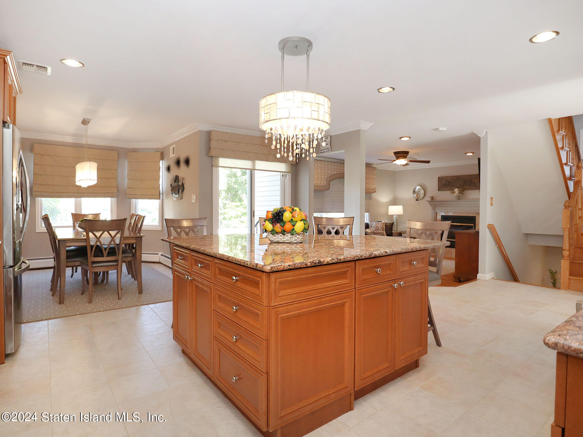 57 Everett Avenue Staten Island, NY 10309 - Photo 15 of 43 IMG_2053