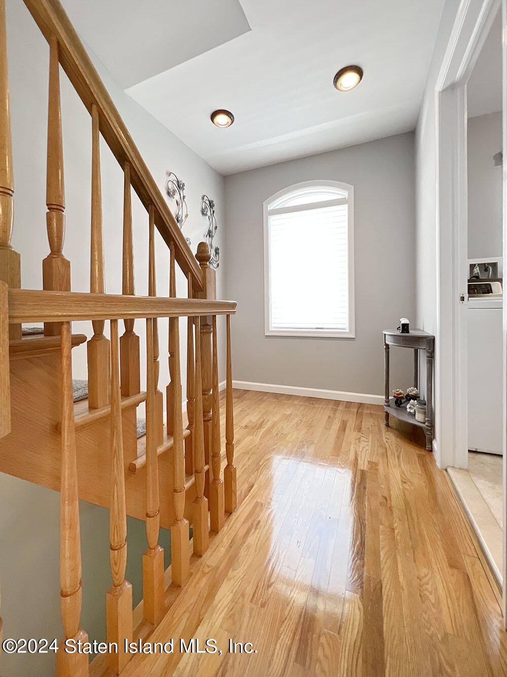 57 Everett Avenue Staten Island, NY 10309 - Photo 20 of 43 IMG_1372