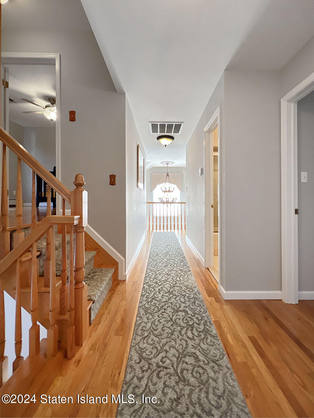 57 Everett Avenue Staten Island, NY 10309 - Photo 25 of 43 IMG_1371