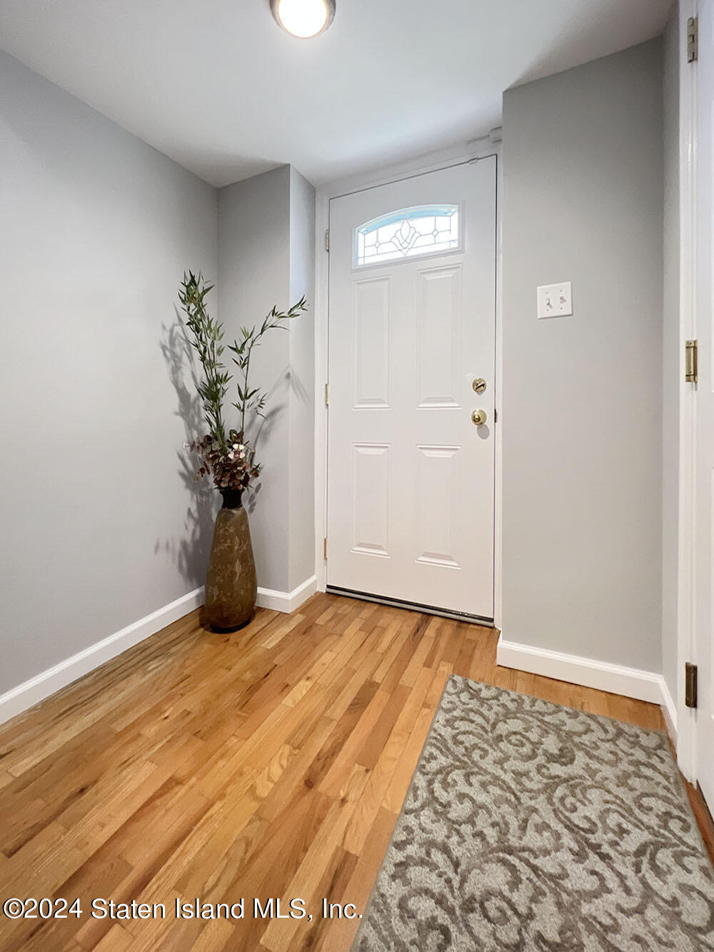 57 Everett Avenue Staten Island, NY 10309 - Photo 32 of 43 IMG_1373