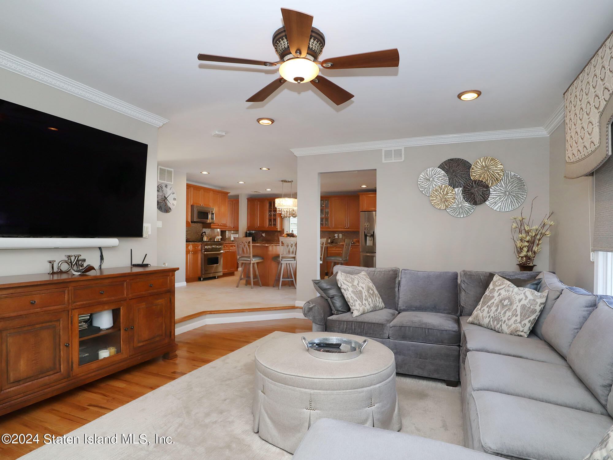 57 Everett Avenue Staten Island, NY 10309 - Photo 9 of 43 IMG_2019