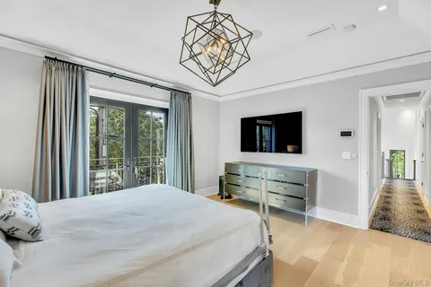 $2,498,000 | 162-04 12th Road | Beechhurst