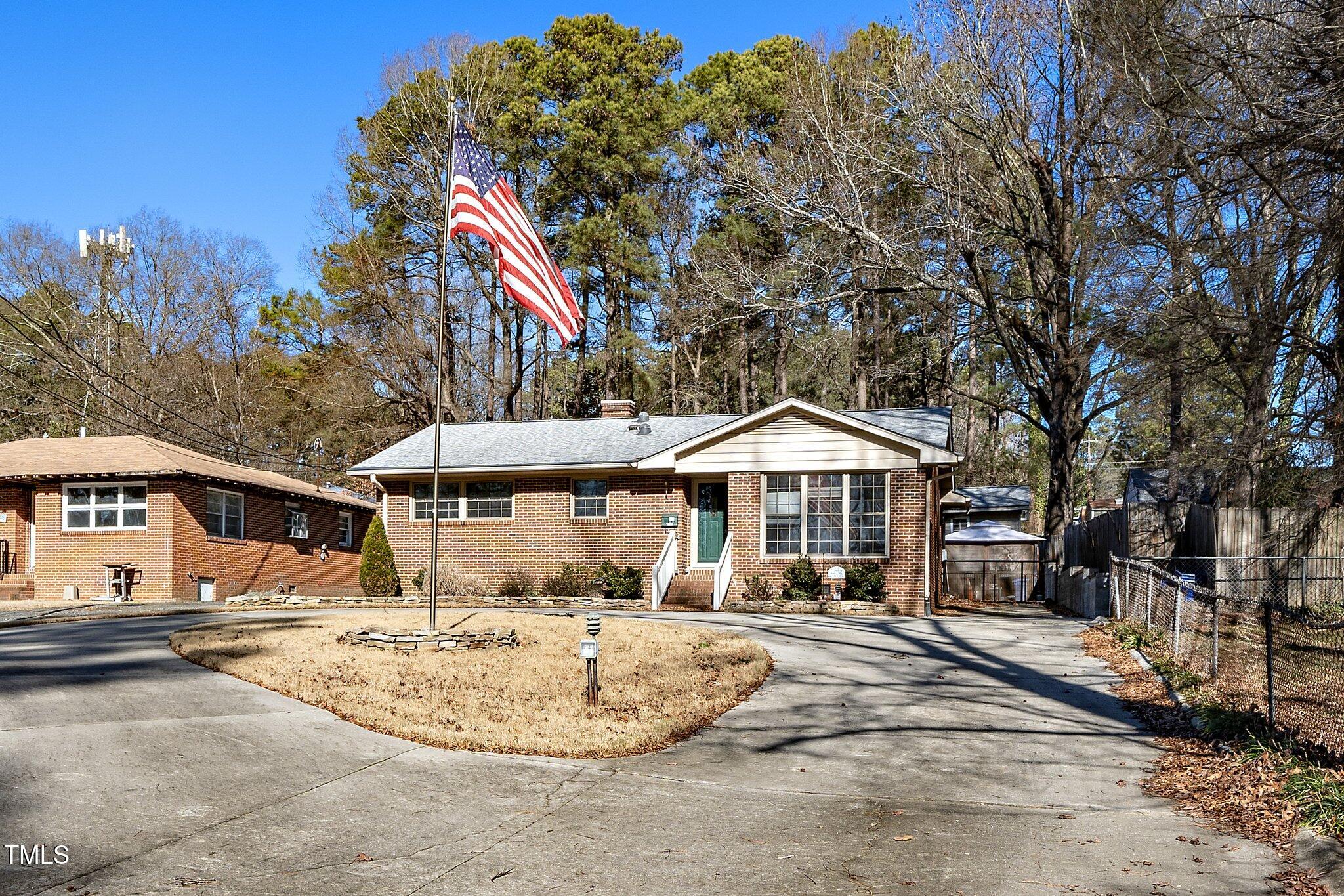 908 Ruby Street Durham, NC 27704 - Photo 6 of 30 5-web-or-mls-908 Ruby (28 of 29) copy