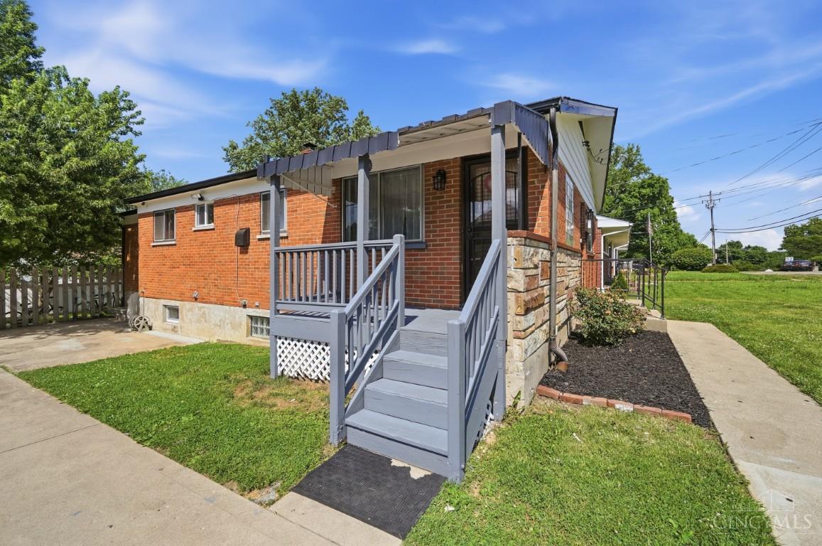 2576 Banning Road Cincinnati, OH 45239 - Photo 58 of 71