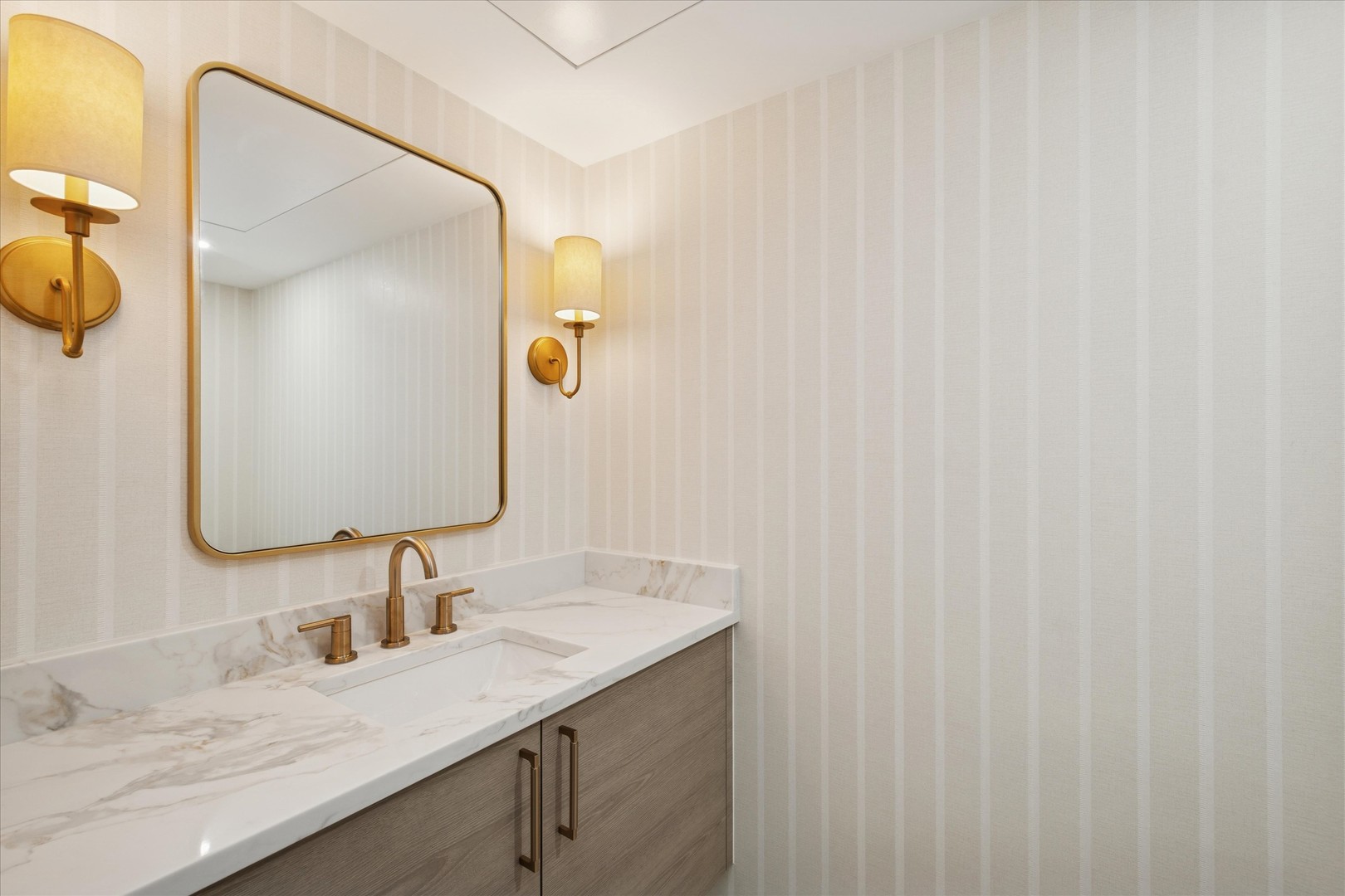 1420 Sheridan Road, Unit 3I Wilmette, IL 60091 - Photo 14 of 16