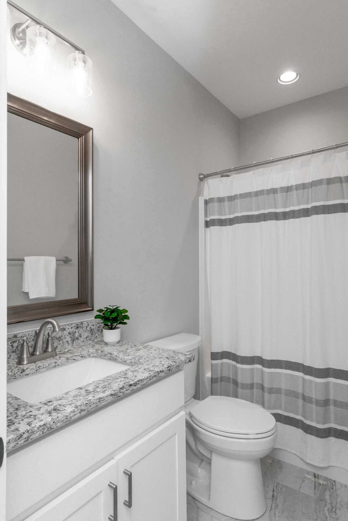 1112 Phillips Street Southwest Cleveland, TN 37311 - Photo 10 of 20 Guest Bathroom