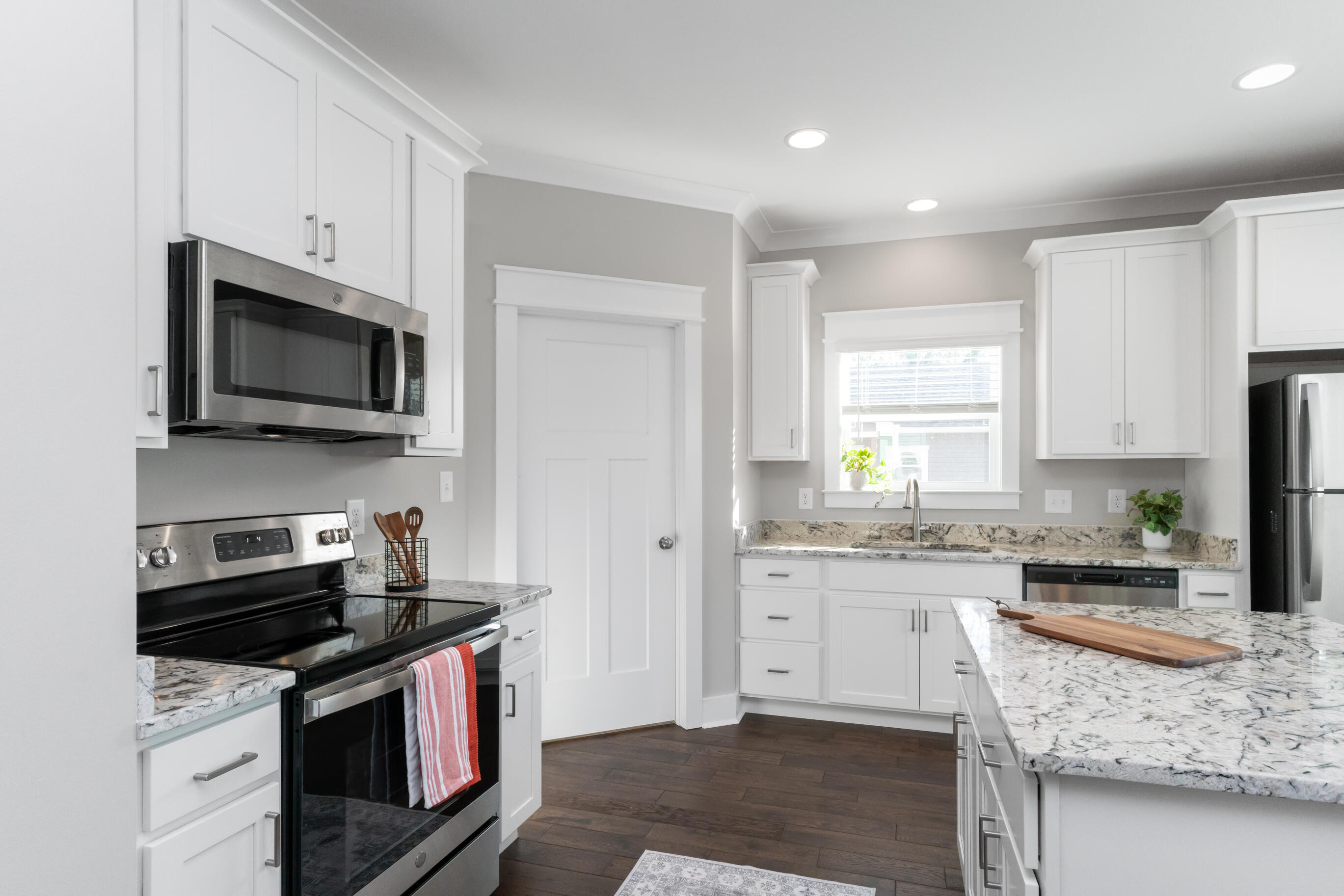 1112 Phillips Street Southwest Cleveland, TN 37311 - Photo 5 of 20 Kitchen