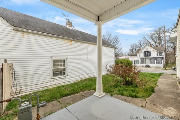 $159,900 | 1110 State Street, New Albany, IN 47150