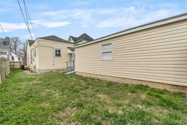 $159,900 | 1110 State Street, New Albany, IN 47150