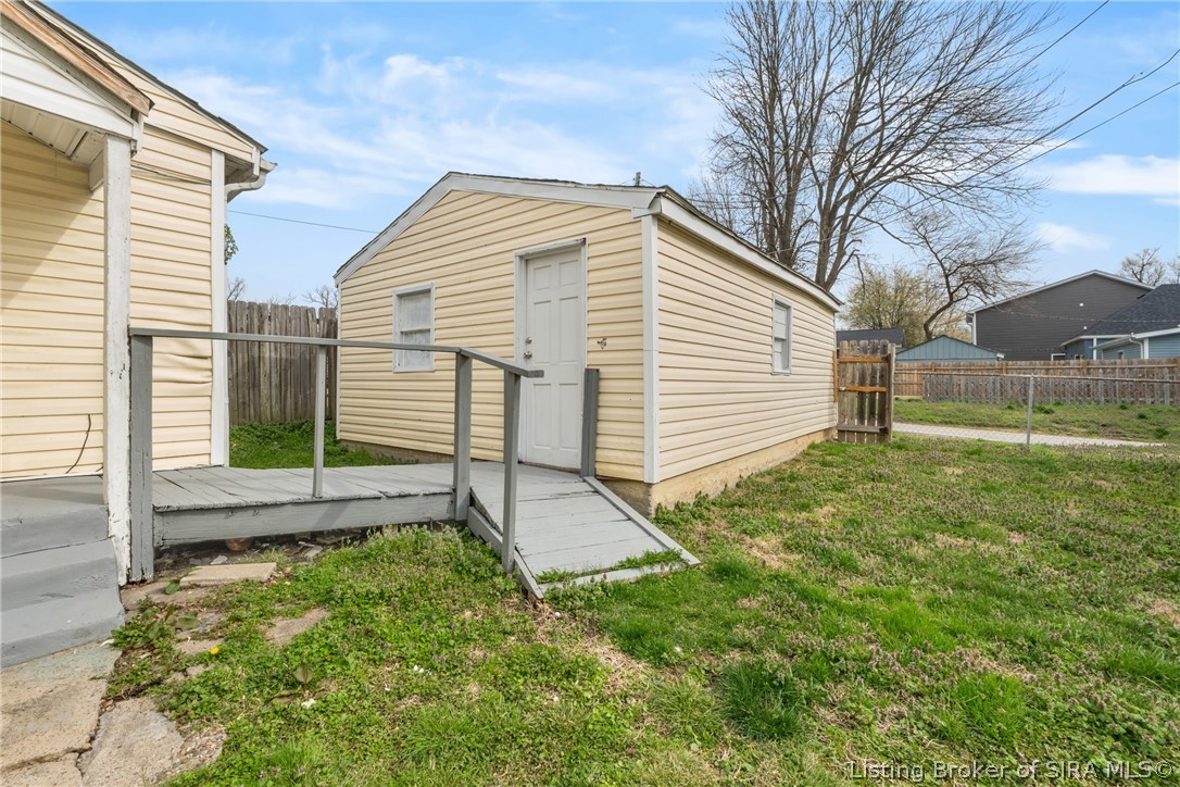 1110 State Street New Albany, IN 47150 - Photo 38 of 39