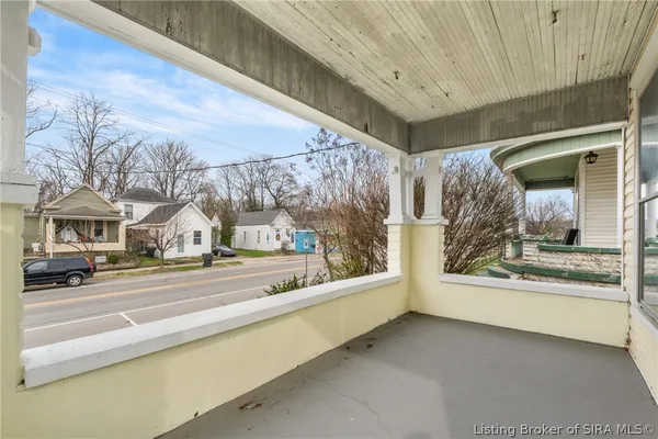 $159,900 | 1110 State Street, New Albany, IN 47150