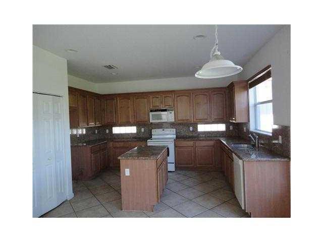 1101 Center Stone Lane Riviera Beach, FL 33404 - Photo 2 of 10