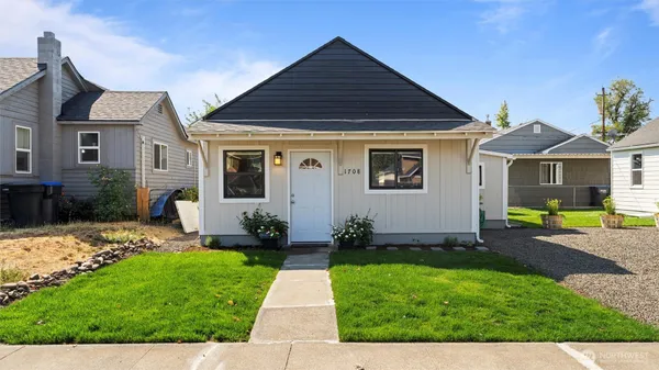 $435,000 | 1704 Walla Walla Avenue, Walla Walla, WA 99362
