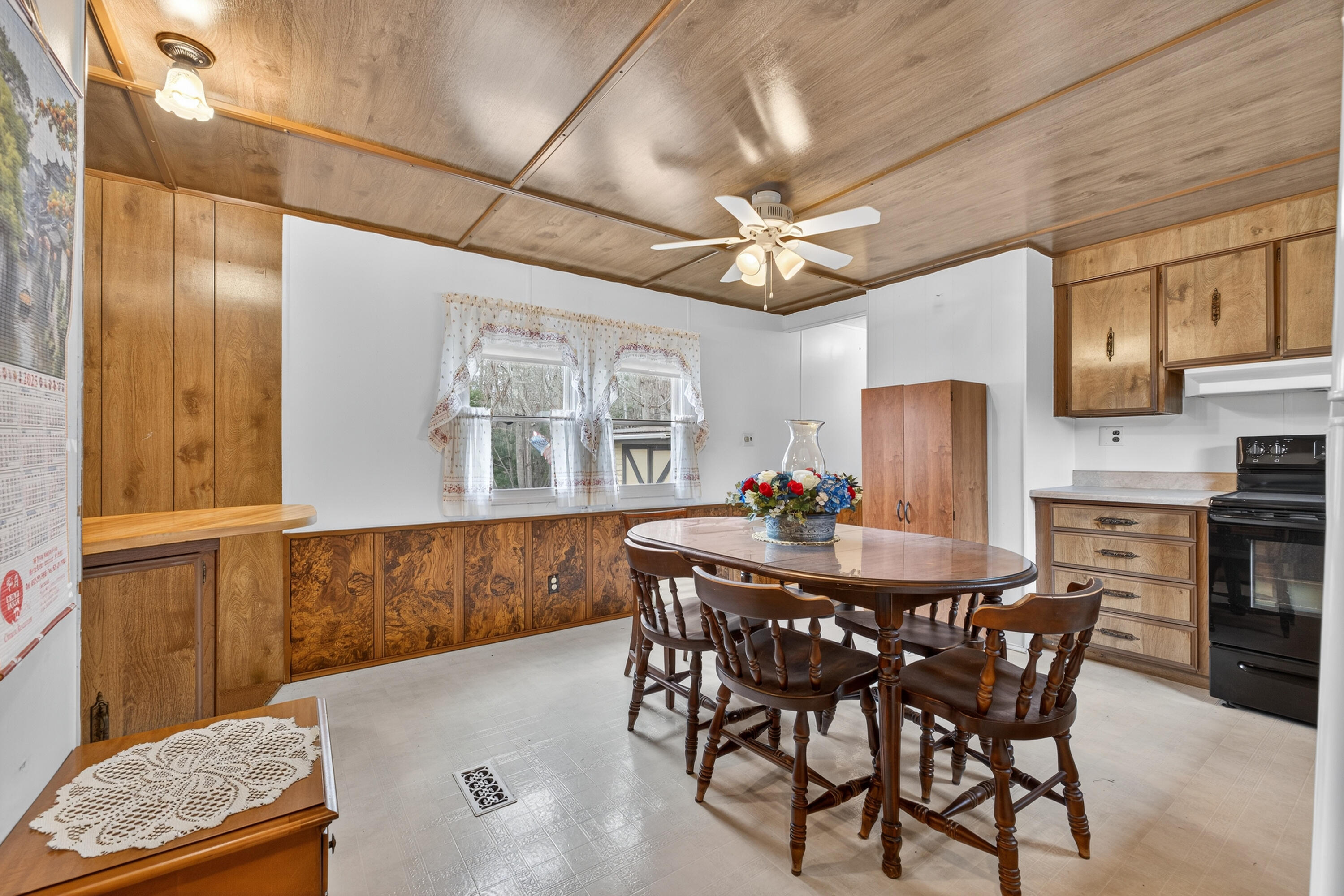 392 Sanford Road Wells, ME 04090 - Photo 9 of 36 392 Sanford Rd_117