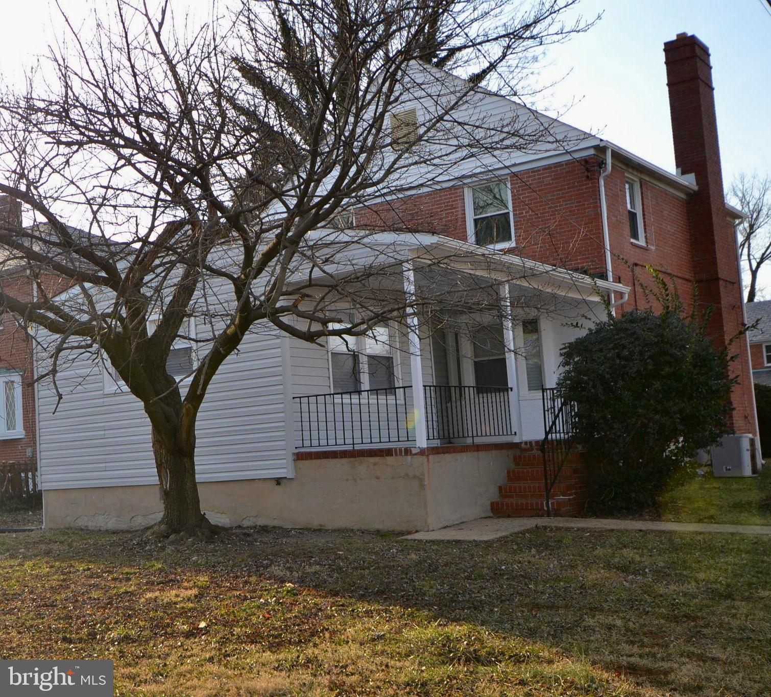 3901 Clarinth Road Baltimore, MD 21215 - Photo 2 of 39