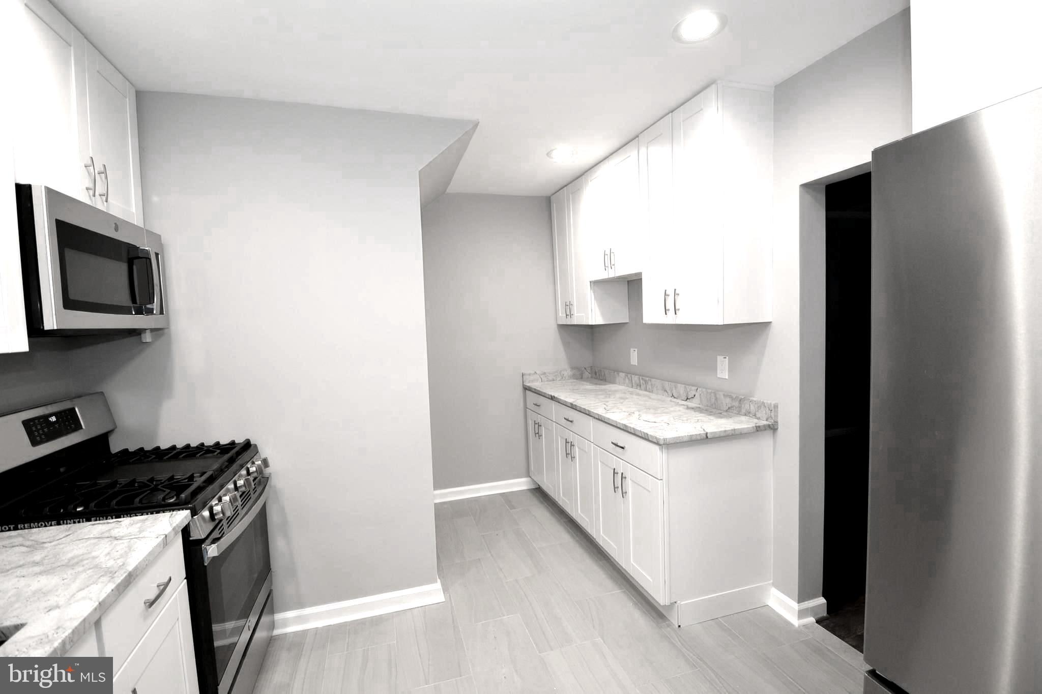 3901 Clarinth Road Baltimore, MD 21215 - Photo 11 of 39