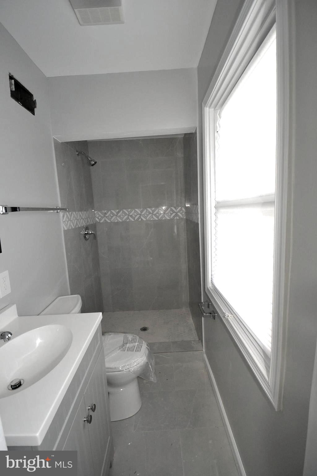 3901 Clarinth Road Baltimore, MD 21215 - Photo 25 of 39