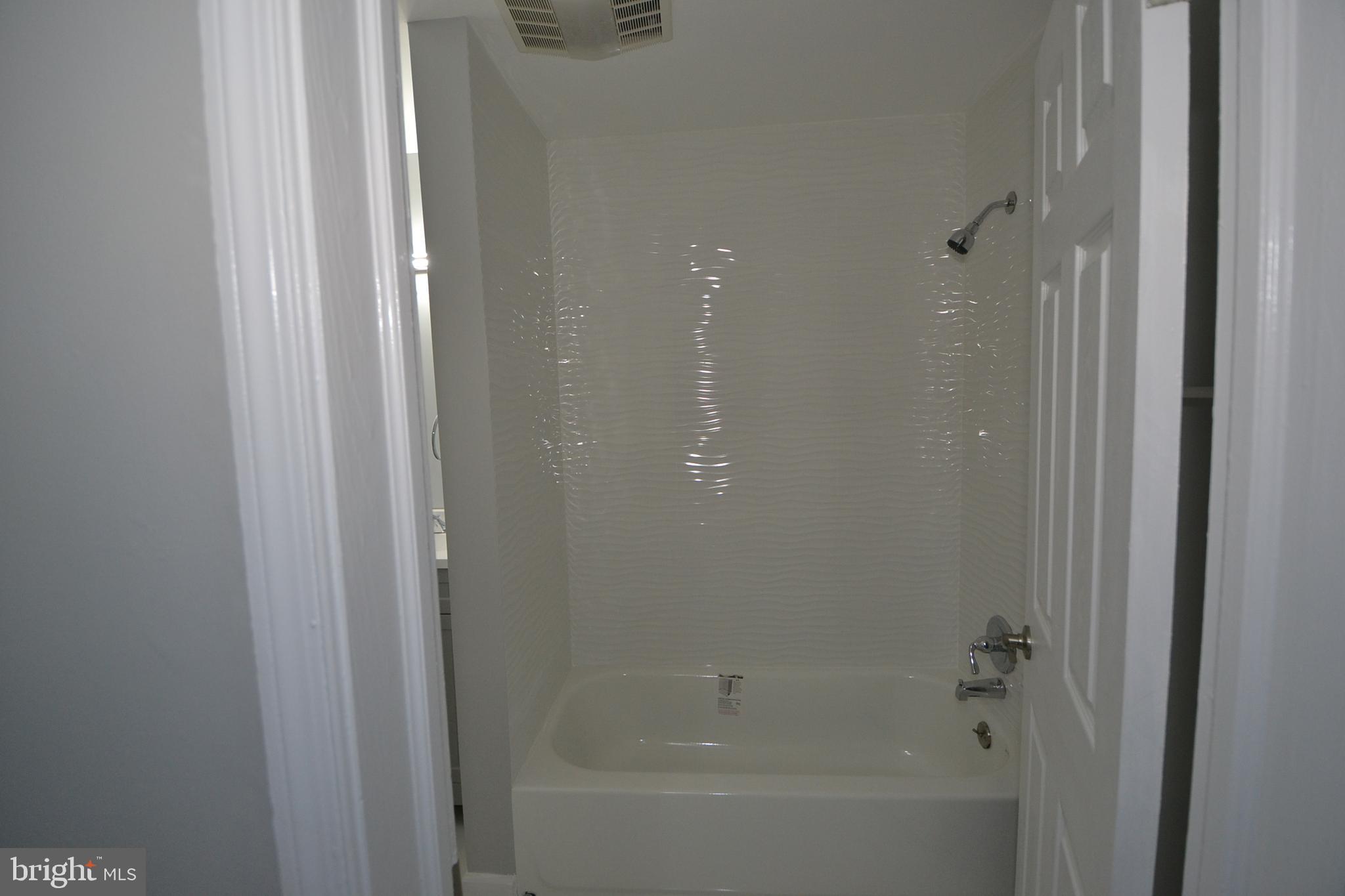 3901 Clarinth Road Baltimore, MD 21215 - Photo 28 of 39