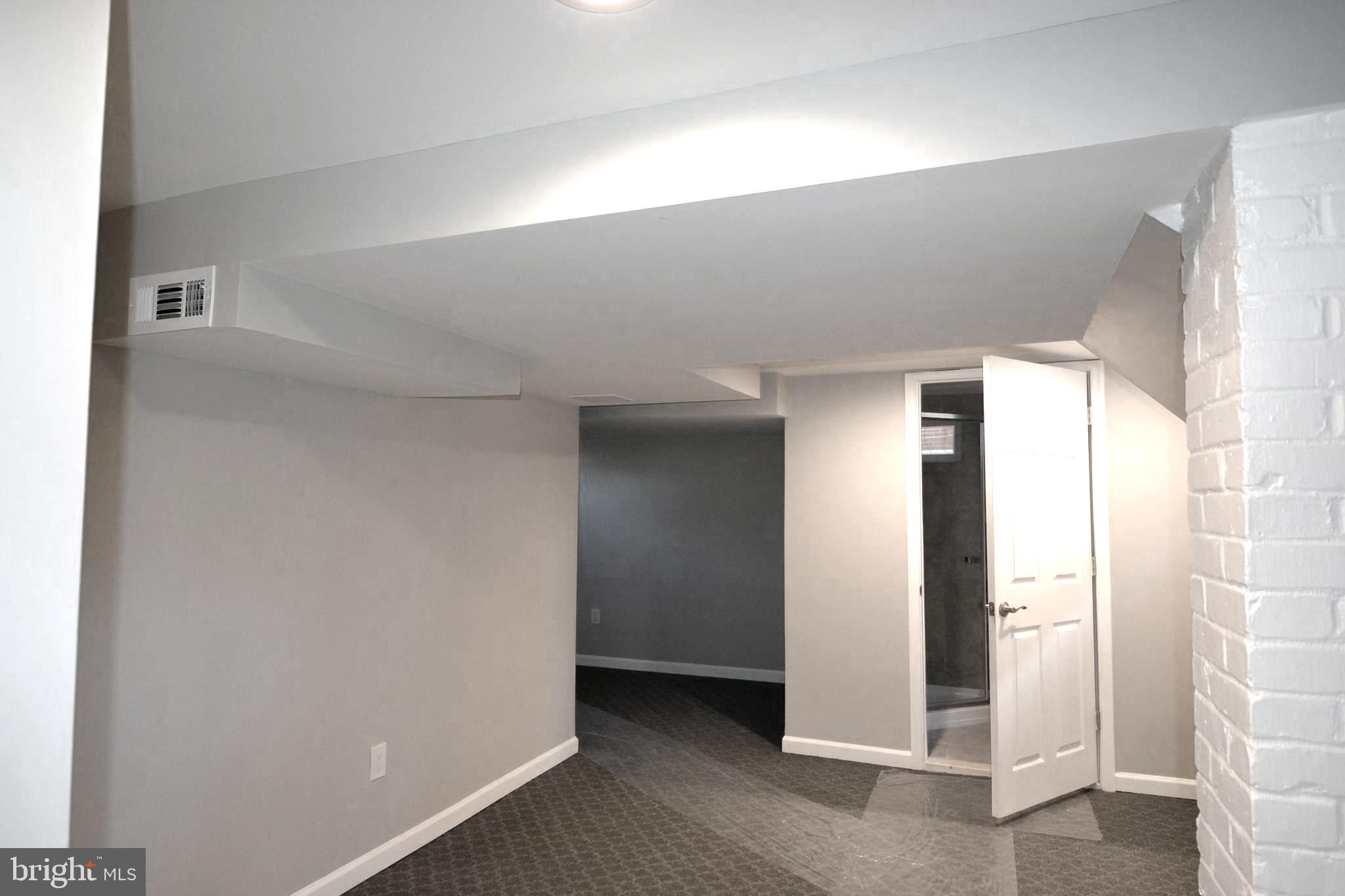 3901 Clarinth Road Baltimore, MD 21215 - Photo 29 of 39