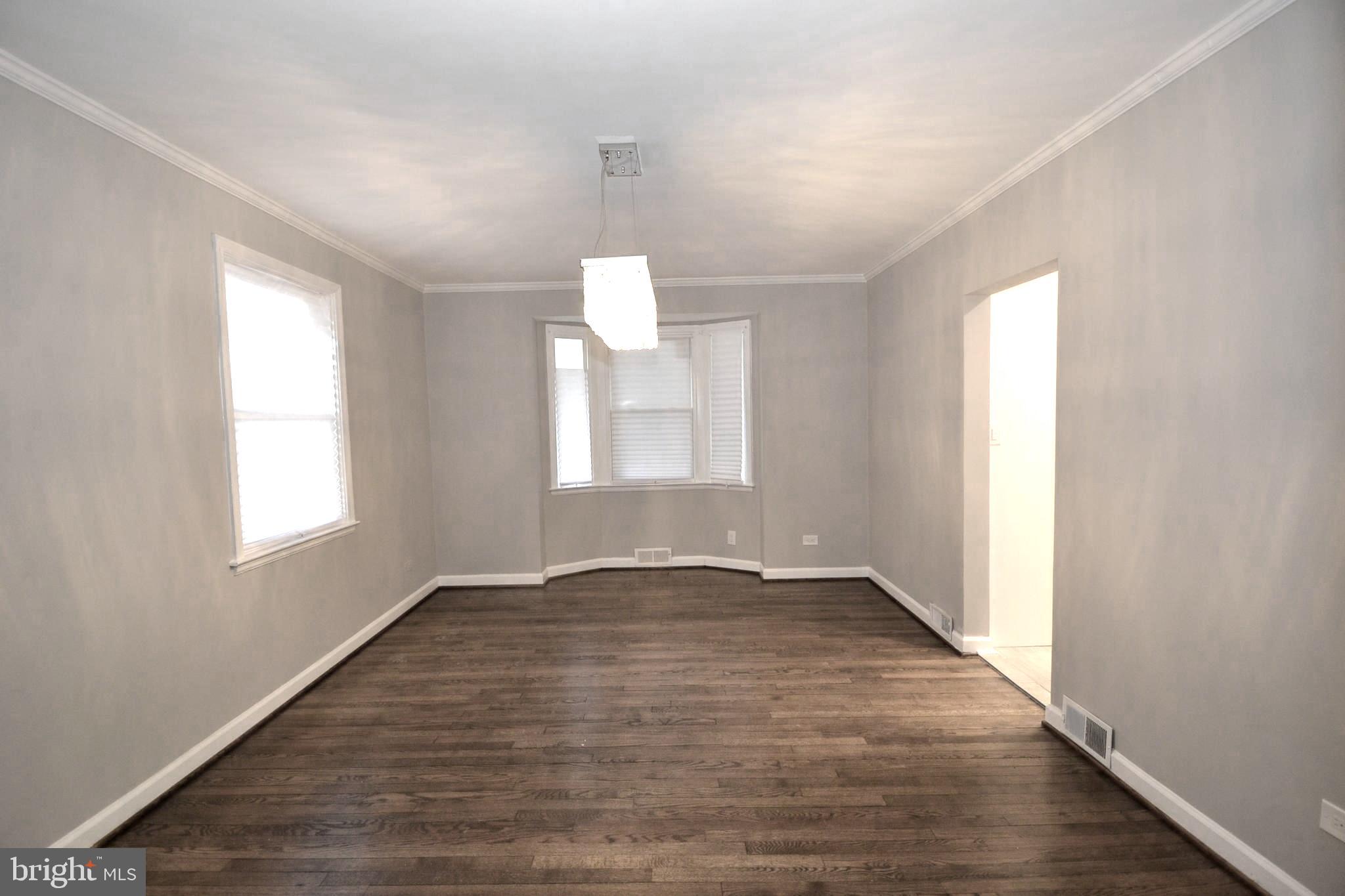 3901 Clarinth Road Baltimore, MD 21215 - Photo 6 of 39