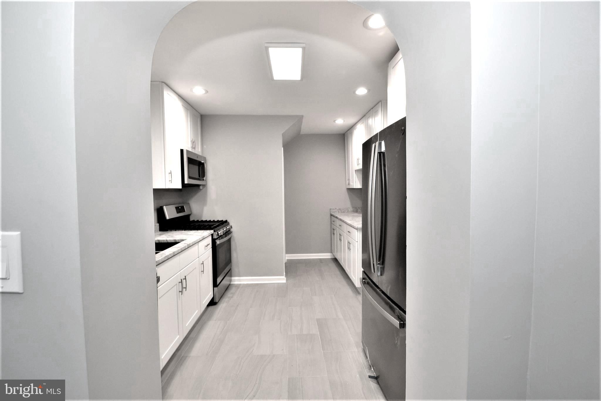 3901 Clarinth Road Baltimore, MD 21215 - Photo 9 of 39