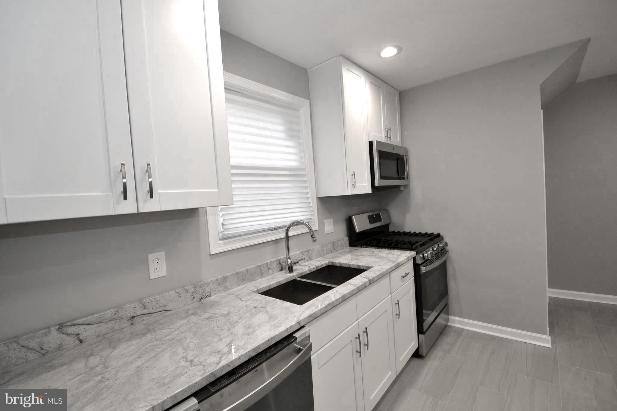 3901 Clarinth Road Baltimore, MD 21215 - Photo 10 of 39