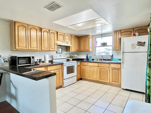 $1,600 | 208 Arricola Avenue, Unit B, St. Augustine, FL 32080