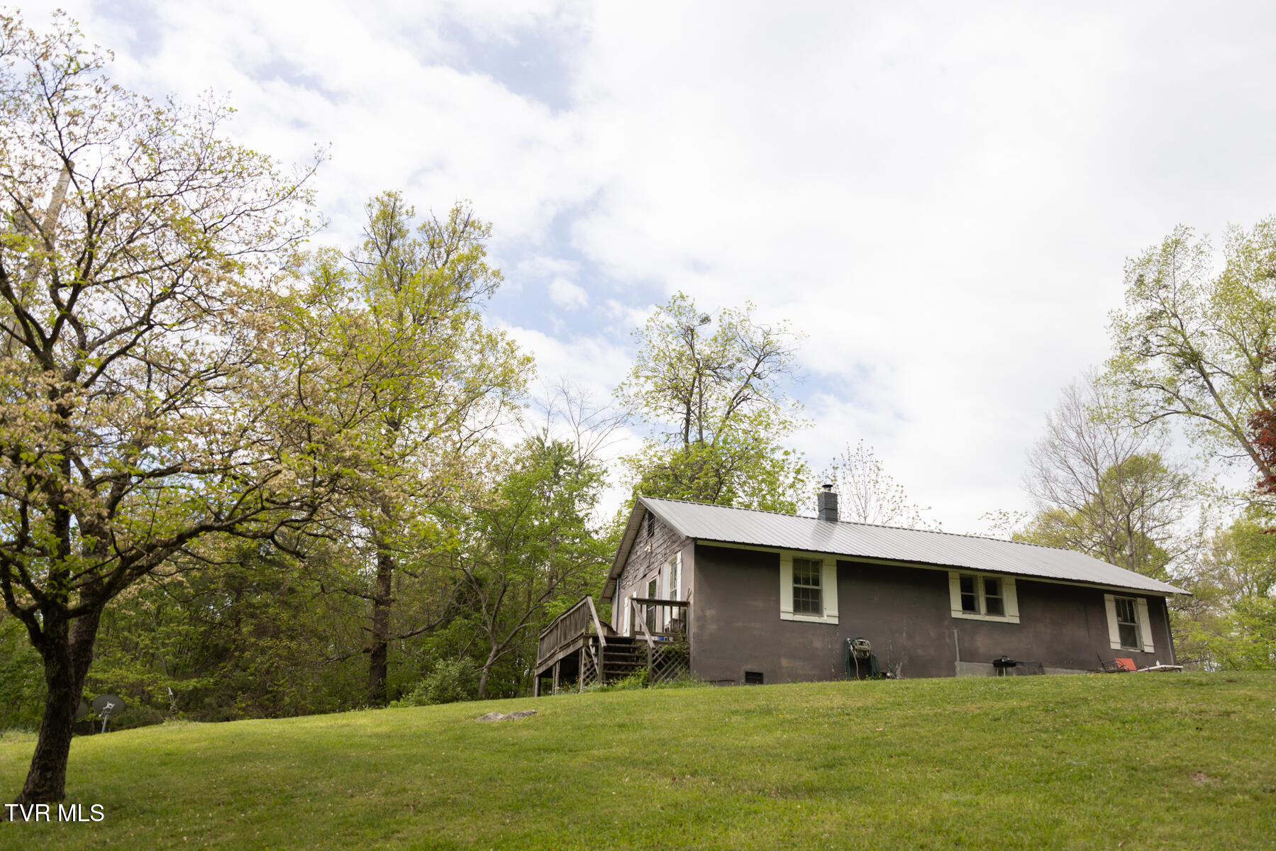 133 Bob Wright Road Elizabethton, TN 37643 - Photo 7 of 46 133BobWright_260420_0007
