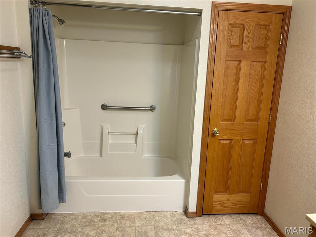 519 South Madison Street Ramsey, IL 62080 - Photo 18 of 23